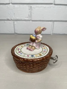 Villeroy & Boch Bunny Family Rabbit Holding Easter Basket Musical Wind Up Box - Picture 1 of 11