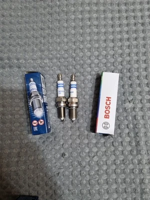 Bosch Spark Plug YR7DC were To Fit Fiat 1.4 Engine Brand New  - Image 1 of 4