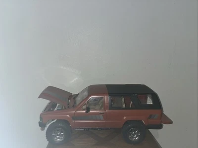 RC4WD 1985 Toyota 4Runner element rc custom build 1/10 rc - Image 1 of 4