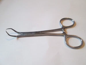 Symmetry Backhaus Towel Forceps, 5.25", U.S.A. STAINLESS - Picture 1 of 2