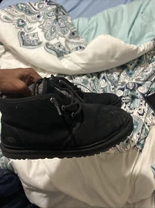 Uggs Size 10 color Black used I take cash app $whyhunnchoo12 - Picture 1 of 4
