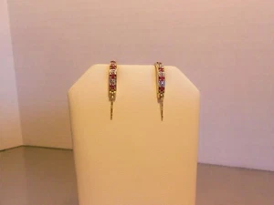 Beautiful Vermiel Horse Shoe Hoop Diamond and Garnet Earrings - Bild 1 von 10