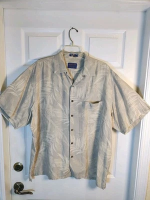 Pendleton Men’s Large 100% Silk Floral Tropical Hawaiian Camp Shirt - Image 1 of 4
