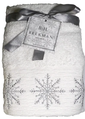 NEW B H Beekman 2 Pk 18"x28" Hand Towels Embroidered Snowflake Christmas Sparkly - Image 1 of 4