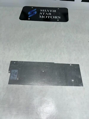 Amplificador de antena Audi R8 2011-2015 soporte de panel metálico 427035849 Foto 1 de 4