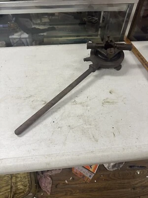 The Toledo NO. 1-A Antique  Pipe Threading Machine 2 inch Pipe - Image 1 of 4
