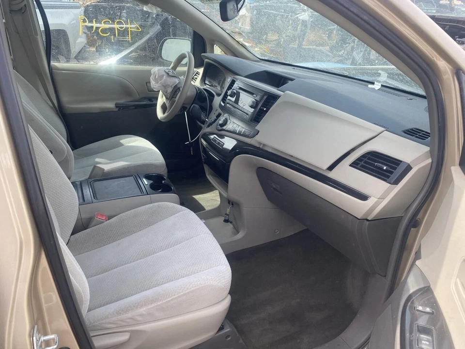 Medidor de flujo de aire de inyección de combustible usado se adapta a: Toyota Sienna 2014 motor 1,8 L 2ZRFE Gr Foto 1 de 4