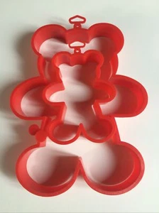 SET Hallmark VTG Open Cookie Cutter Teddy Bear Christmas Baby Shower Jumbo Med - Picture 1 of 5