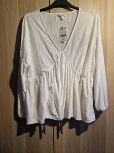 next size 20 white crinkle top v neck casual cool - Picture 1 of 9
