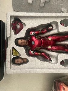 Iron Man Mark 46 XLVI Kopf Skulptur - Bild 1 von 1