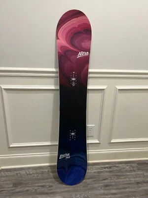 snowboard womens Nitro Lectra size 142 - Image 1 of 2