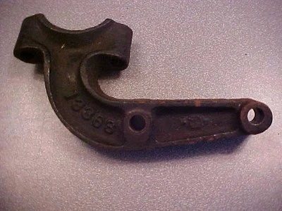 STUTZ BEAR CAT КЛАССИЧЕСКИЙ АВТОМОБИЛЬ STUTZ ГЛУШИТЕЛЬ КРОНШТЕЙН ВЫХЛОПНОЕ КРЕПЛЕНИЕ ПОДДЕРЖКА 1930-Х - Изображение 1 из 4