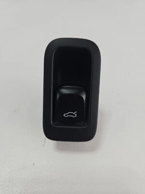 09-17 AUDI 8R Q5 SQ5 TRUNK RELEASE SWITCH BUTTON OEM 090722B  A14 090 - Image 1 of 3