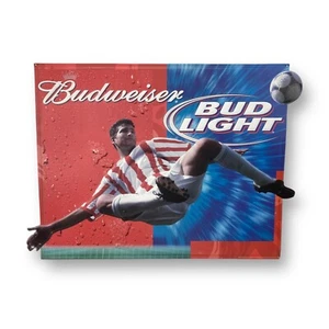 Vintage Metall Blech Budweiser Bud Light Bier 2009 Fußball Futbol Schild 20x28 3 Pfund - Bild 1 von 7