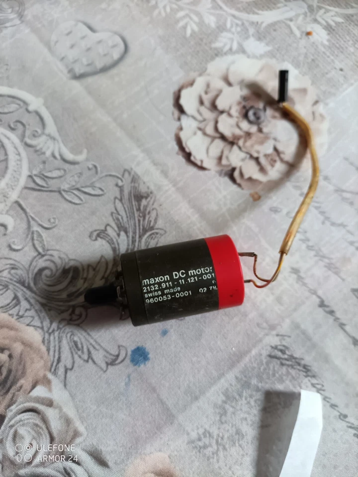 Maxon 2326.945-12.121-027 DC Motor, ~ ϕ0.117" Output Shaft - Photo 1/1