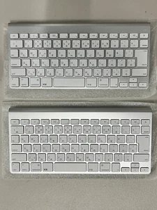 CLOSEOUT! Lot of 2 APPLE *JAPANESE Layout* Keyboards Bluetooth Wireless MC184J/A - Picture 1 of 2