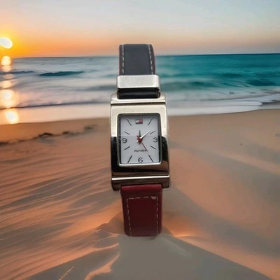 Tommy Hilfiger Mujer Tono Plateado Tank Cuero Cuarzo Reloj 7" MUÑECA  Foto 1 de 4