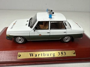 Wartburg 353 "Volkspolizei" in 1:43 von Atlas - Bild 1 von 5
