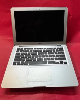 Primer Apple MacBook Air 13" A1237 2008 1,1 2 GB 80 GB HDD - ¡Batería nueva! Foto 1 de 4