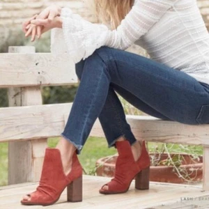 KRISTIN CAVALLARI X CHINESE LAUNDRY LASH BOOTIE Sz 6.5 - Picture 1 of 12
