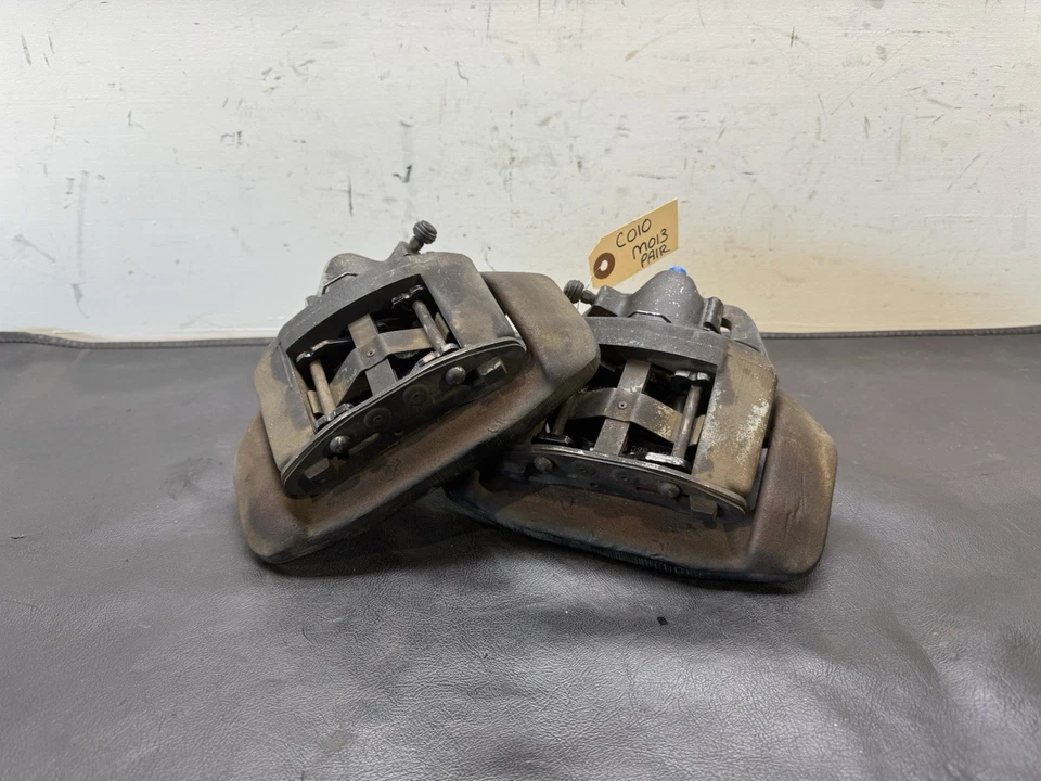 Pinzas de freno traseras Porsche 944  Foto 1 de 4