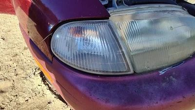 Luz de señal de giro delantera derecha para pasajero Ford Aspire 1997 montada en guardabarros OEM Foto 1 de 4