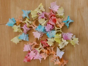 36 Clip per capelli a farfalla in plastica pastello accessori per capelli carini / Kawaii - Foto 1 di 3