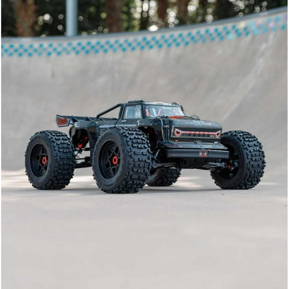 Arrma ARA5810V2T1 1/5 OUTCAST 4X4 8S BLX EXB Brushless Stunt Truck RTR, Black - Bild 1 von 4