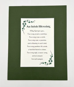 ☘️ Una bendición irlandesa impresión 5 x7 en verde 8 x10 tapete, lista para enmarcar - Imagen 1 de 2