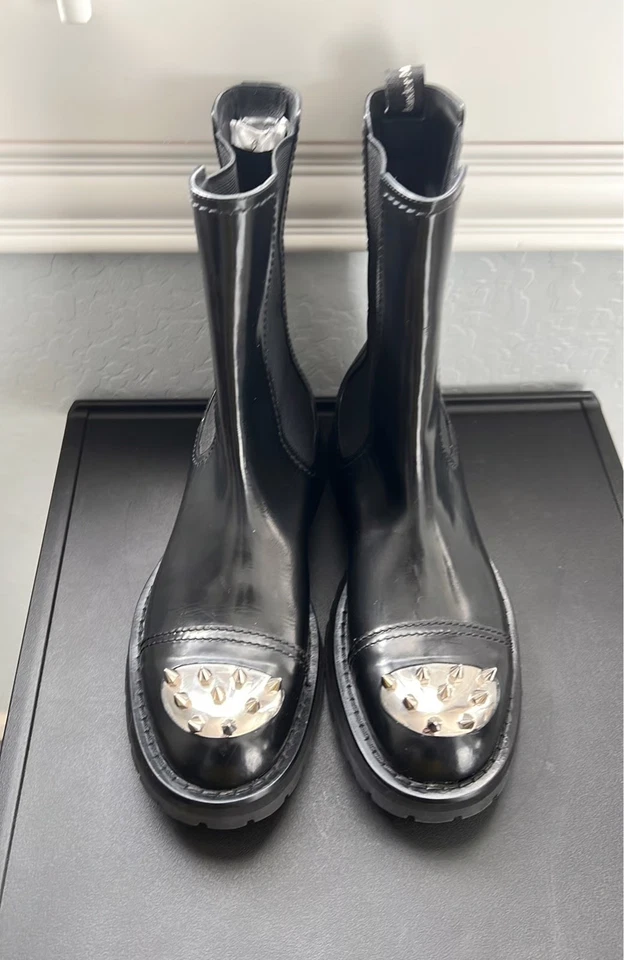 Alexander McQueen Studded Toe Chelsea Boots Black Leather Men’s Size 10 Designer - Image 1 of 4