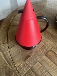 Vintage K SHIGETO Milano Modernist Sottsass Karaffe Thermoskanne, rot und schwarz 1989 - Bild 1 von 6