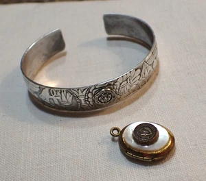 Massachusetts State College Amherst UMASS Mass Aggie  Locket & Sterling Bracelet - Picture 1 of 8