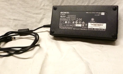 Schalt-Netzteil, AC/DC Adapter, 19,5V - 8,21A - Sony ACDP-160D02          #NT-S4 - Image 1 of 4
