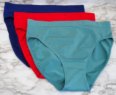 Wacoal 834175# B-Smooth Hi-Cut Brief 3-Pack Panties Plus US Size 2XL - Image 1 of 4