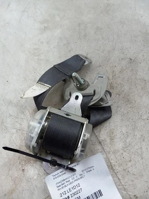 Cinturón de seguridad trasero derecho pasajero 11 12 13 14 Lexus CT200h NEGRO LB20 Foto 1 de 4