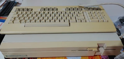 Commodore C 128 D + Keyboard (w/ cables)  works 0003888 8-bit classic low serial - Bild 1 von 4