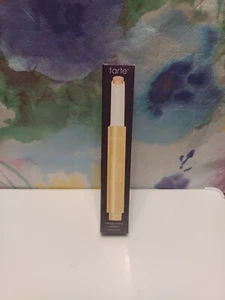Resaltador Tarte Maracuyá Juicy Glow en Champagne Glow. Tamaño completo, 2 g/,07 oz. - Imagen 1 de 5