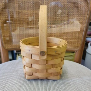 Longaberger Basket 5" Round 1997 Estate Find Handled - Picture 1 of 7
