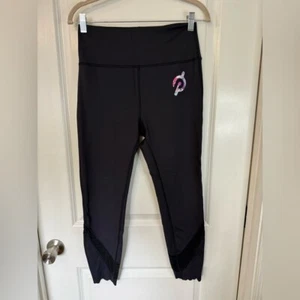 Peloton Women’s Black Move Scalloped Hem High Rise Leggings - Picture 1 of 7