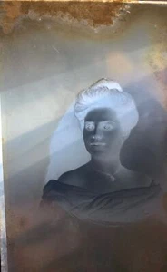 antique glass negative ~ PORTRAIT OF A WOMAN ~ 3.5x5 inches - Picture 1 of 1
