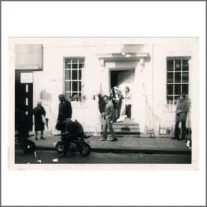 Apple Office Savile Row 1969/1970 Photograph (UK) - Picture 1 of 2