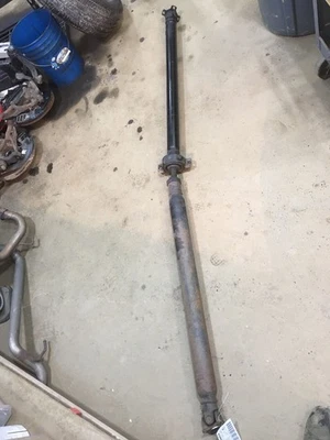 10 NISSAN MURANO Rear Drive Shaft (awd) Clicking On Both Flange Yolks Foto 1 de 4