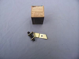 NOS 1971-1972 CHEVROLET VEGA PARKING BRAKE ALARM SWITCH 3986802,6273392 - Picture 1 of 2