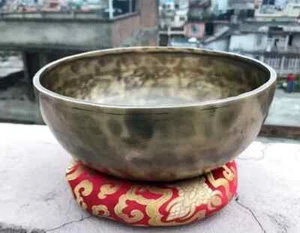 Tazón de canto de lingam del Himalaya de 9"" tazón de sonido curativo chakra - cuencos antiguos - Imagen 1 de 4
