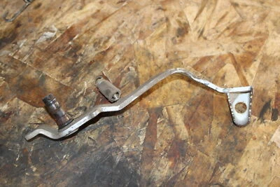 Правая задняя педаль тормоза 1993 Kawasaki Klx650 - Изображение 1 из 4