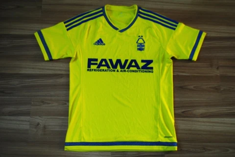 NOTTINGHAM FOREST AWAY FOOTBALL SHIRT JERSEY 2015/2016 #10 SIZE MENS SMALL RARE Cover