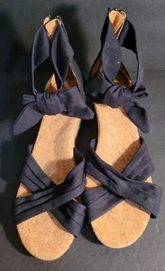 NWOT UGG Traci Sandals Size 8 Espadrille Wedge Ankle Strap Back Zip Fabric Bow - Picture 1 of 6
