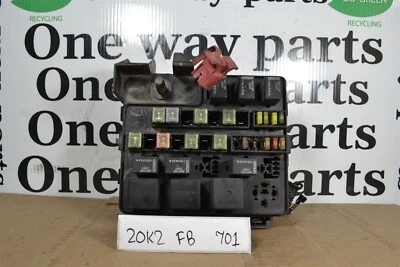 Módulo de bloque de caja de fusibles debajo del capó P04608767AC Chrysler Sebring 2001-2003 20K2 701 Foto 1 de 3
