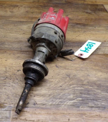 77-80 85-89 DIPLOMAT 77-80 LEBARON VOLARE 5.2L 5.9L 8-318 8-360 DISTRIBUTOR - Image 1 of 4