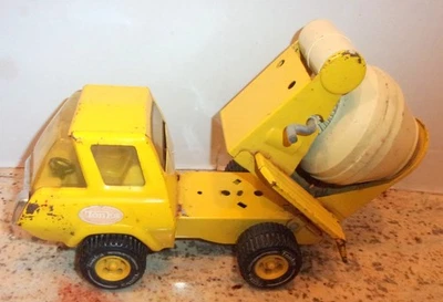 TONKA VINTAGE CEMENT MIXER 1970'S WITH TILT BED PRESSED STEEL MADE IN USA - Image 1 of 4